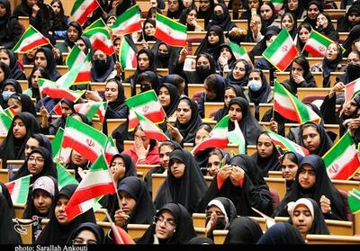 جشن تکلیف سیاسی 39 هزار دانش‌آموز کرمانی برگزار شد + تصویر - تسنیم