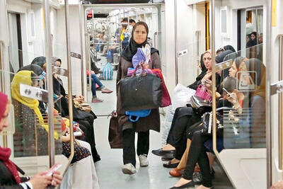استخدام دستفروش در مترو با حقوق روزی یک میلیون!