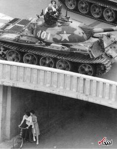 عکس/ تصویری خاص از روز‌های سرکوب در چین
