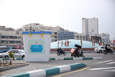 نصب ۱۰۰۰ سازه تبلیغاتی انتخابات در سطح پایتخت/ کمپین «انتخاب درست» بر روی عرشه‌ پل‌های تهران