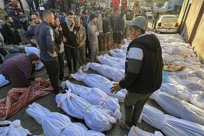 بیش از ۱۴۰ شهید و زخمی در بمباران خانه‌های فلسطینی ها در مرکز غزه