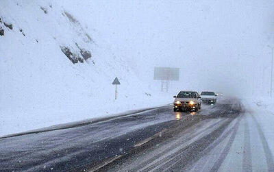 برقراری تردد در محورهای مواصلاتی کردستان/ تردد در صلوات آباد سنندج نیازمند تجهیزات زمستانه