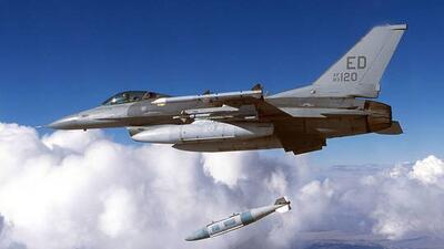 کاخ سفید: اوکراین به قدر کافی خلبان آموزش دیده اف-۱۶ ندارد