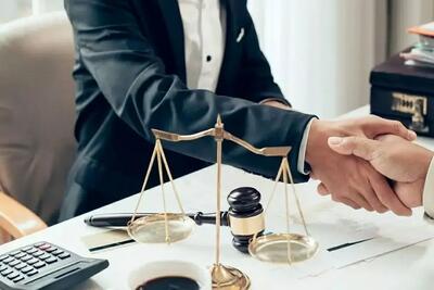 215 وکیل کانون وکلای دادگستری قزوین با کمیته امداد همکاری دارند