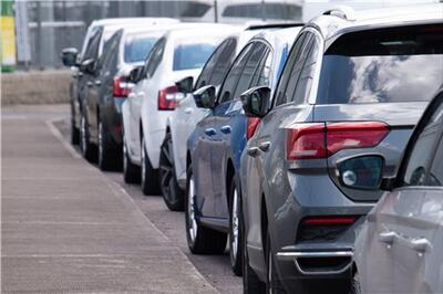 عصر خودرو - فروش ۱۲ خودروی وارداتی در سامانه یکپارچه آغاز شد+ جدول