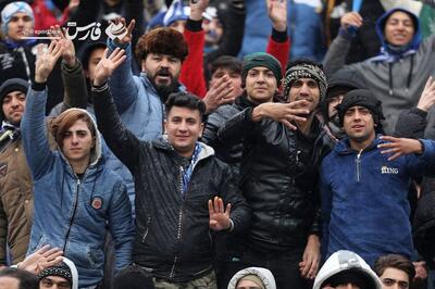 حمله هواداران استقلال به خطیر در استادیوم آزادی