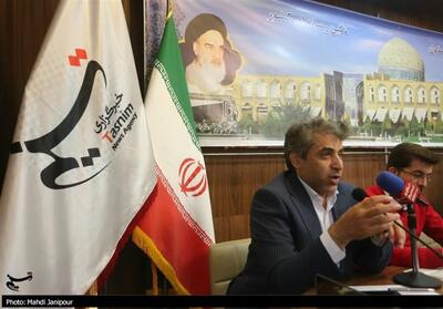 داوطلب مجلس: اصفهان در اکثر شاخص‌های توسعه عقب‌ماندگی‌های جدی دارد/ تحولات زیربنایی ایجاد خواهیم کرد - تسنیم