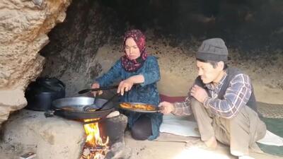 پخت کوکو سیب زمینی محلی به روش زوج افغان (فیلم)