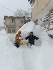 عکس/ ارتفاع برف ۱/۵ متری در کلیشم گیلان | اقتصاد24