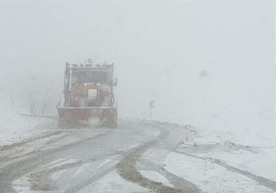 محور تربت‌ جام به صالح‌آباد و باخرز به دلیل کولاک و یخبندان مسدود شد