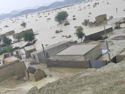 سیل در سیستان و بلوچستان «۲۲ مسیر ارتباطی» در جنوب استان را بست / ۱۱ شهرستان‌ همچنان در محاصره سیل / امکان دسترسی و امدادرسانی به برخی خانوارهای گرفتار در سیلاب وجود ندارد