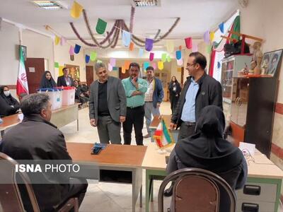 بازرس ویژه وزارت کشور از شعب اخذ رای پیشوا بازدید کرد
