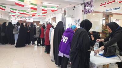 حضور پرشور استادان، کارکنان و دانشجویان دانشگاه آزاد اسلامی قزوین در پای صندوق‌های رای