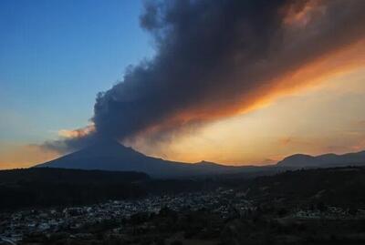 فوران آتشفشان در مکزیک منجر به لغو پروازها شد