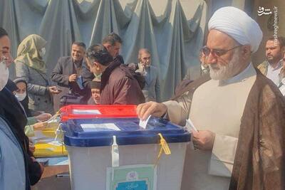 عکس/ حضور معاون اول قوه قضاییه در پای صندوق رای