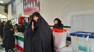 حضور گسترده و پر شور مردم شهرستان خوشاب در پای صندوق های رای 