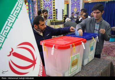 حضور حماسی مردم لرستان در پای صندوق‌های رأی- فیلم دفاتر استانی تسنیم | Tasnim