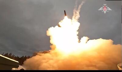 فیلم| ارتش روسیه تصاویری از پرتاب موشک بالستیک قاره‌پیما منتشر کرد