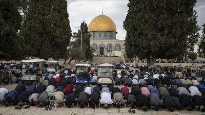 20 هزار فلسطینی در مسجد الاقصی نماز جمعه را اقامه کردند