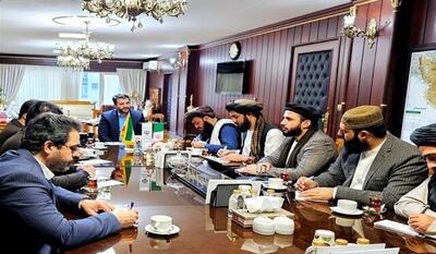 دیدار وزیر طالبان با دبیر شورای عالی مناطق آزاد