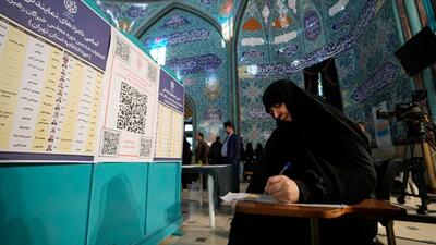 انتخابات مجلس شورای اسلامی و خبرگان رهبری در ایران آغاز شد