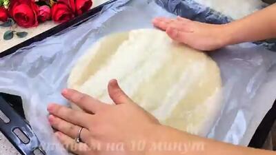(ویدئو) نحوه پخت آسان و سریع یک نان خوشمزه روسی با نوشابه کوکاکولا و آرد