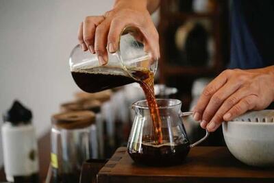 با مصرف 5 فنجان قهوه در روز چه اتفاقی برای سلامتی شما می افتد؟