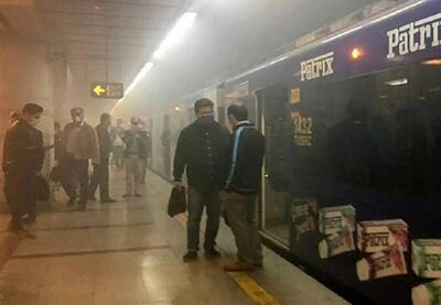 فیلم/آتش سوزی و اختلال در خط یک متروی تهران