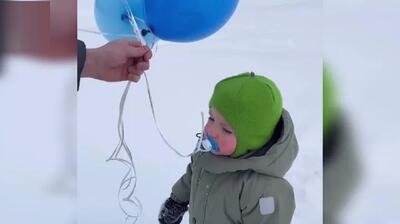 ویدئویی پربازدید از خداحافظی با شکوه یک کودک با پستانک | رویداد24
