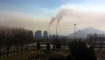 چرا با وجود آلودگی هوا در اصفهان نیروگاه شهید منتظری مازوت می‌سوزاند؟
