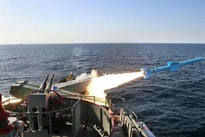 صدور دستور الحاق تجهیزات جدید به نیروی دریایی توسط فرمانده کل ارتش+ فیلم