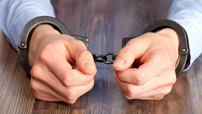 تعقیب و گریز پلیسی برای دستگیری دزد حرفه ای آبادان