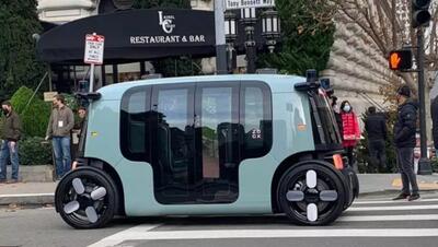 تاکسی‌های روباتیک و آینده‌ای با خودروهای خودران: گزارش شبکه سی‌بی‌سی کانادا | خبرگزاری بین المللی شفقنا