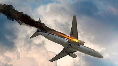 فیلم لحظات اولیه آتش گرفتن موتور هواپیما در آسمان کیش