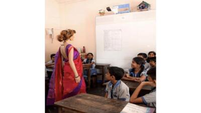 آرتی عربی: اولین معلم ربات هوشمند در یک مدرسه در هند شروع به کار کرد | خبرگزاری بین المللی شفقنا