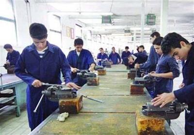 ارائه آموزش‌های مهارتی به بیش از 12 هزار نفر در آموزشگاه‌های آزاد فنی و حرفه‌ای خراسان جنوبی - تسنیم