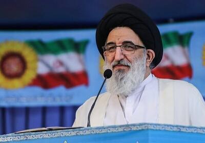 امام جمعه کرج:  آمریکا فهمیده که ایران اسلامی به قله نزدیک است