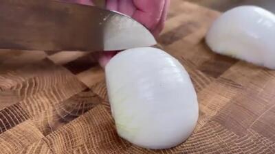 (ویدئو) نحوه پخت یک کوکوی آلمانی خوشمزه با ماش و تخم مرغ