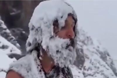 (ویدئو) مراقبه مرد هندی در دمای منفی ۵۵ درجه!