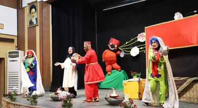 استقبال از نوروز با اجرای نمایش«عیدی ما یه لبخند» در کانون استان قزوین