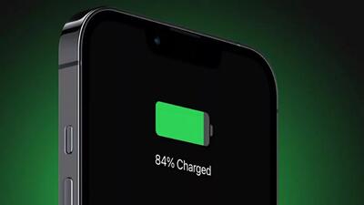 آپدیت iOS 17.4 ظاهراً باعث تخلیه سریع‌تر باتری آیفون‌ها می‌شود