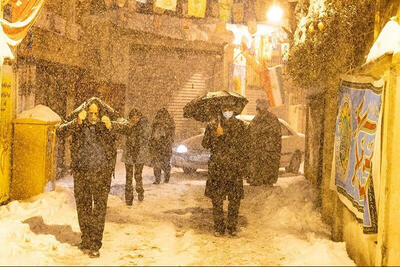بارش شبانه برف در اردبیل + تصاویر |‌ شهر سفیدپوش شد
