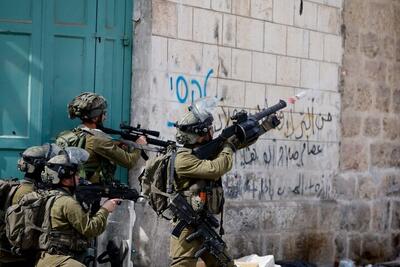بازداشت بی‌دلیل جوانان فلسطینی توسط نظامیان صهیونیست