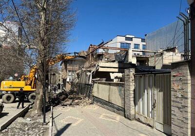 خانه اقبالیان همدان بالاخره تخریب شد؛ هشداری که دادیم و شنیده نشد! - تسنیم