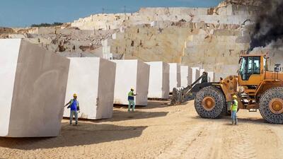 (ویدئو) داخل بزرگترین معدن ترکیه که میلیون ها تن سنگ مرمر در سال تولید می کند