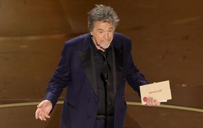 لحظه اهدای جایزه بهترین فیلم اسکار توسط آل‌پاچینو | رویداد24