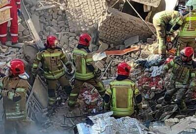 ریزش ساختمان در بروجرد بر اثر انفجار مواد محترقه