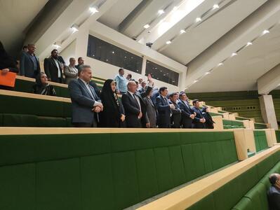 حضور جمعی از کارشناسان محیط زیست ازبکستان در صحن مجلس