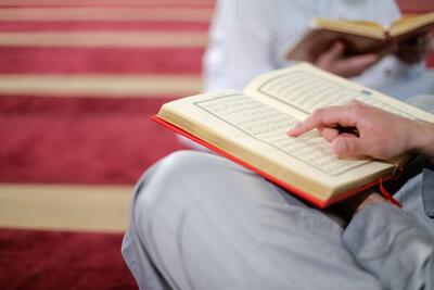 ایمان بر طبق فرهنگ غیر قابل تردید قرآن، صرفاً یک امر قلبی نیست