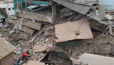 فروریختن ساختمان مسکونی در شرق پاکستان/ دست کم ۹ نفر جان باختند